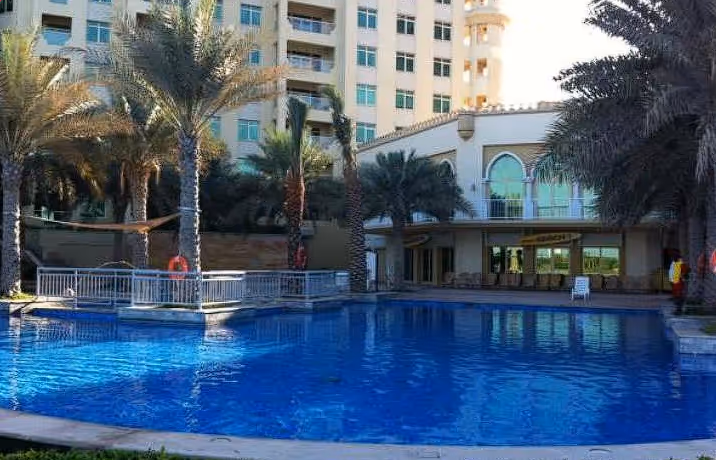 NAKHEEL PROPERTIES "Shoreline Apartments"; Nakheel Properties; Palm Jumeirah;