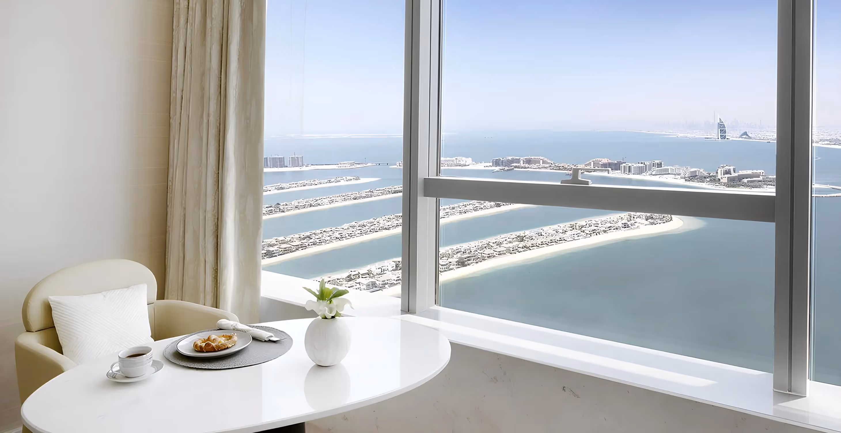 NAKHEEL PROPERTIES "The Palm Tower"; Nakheel Properties; Palm Jumeirah;