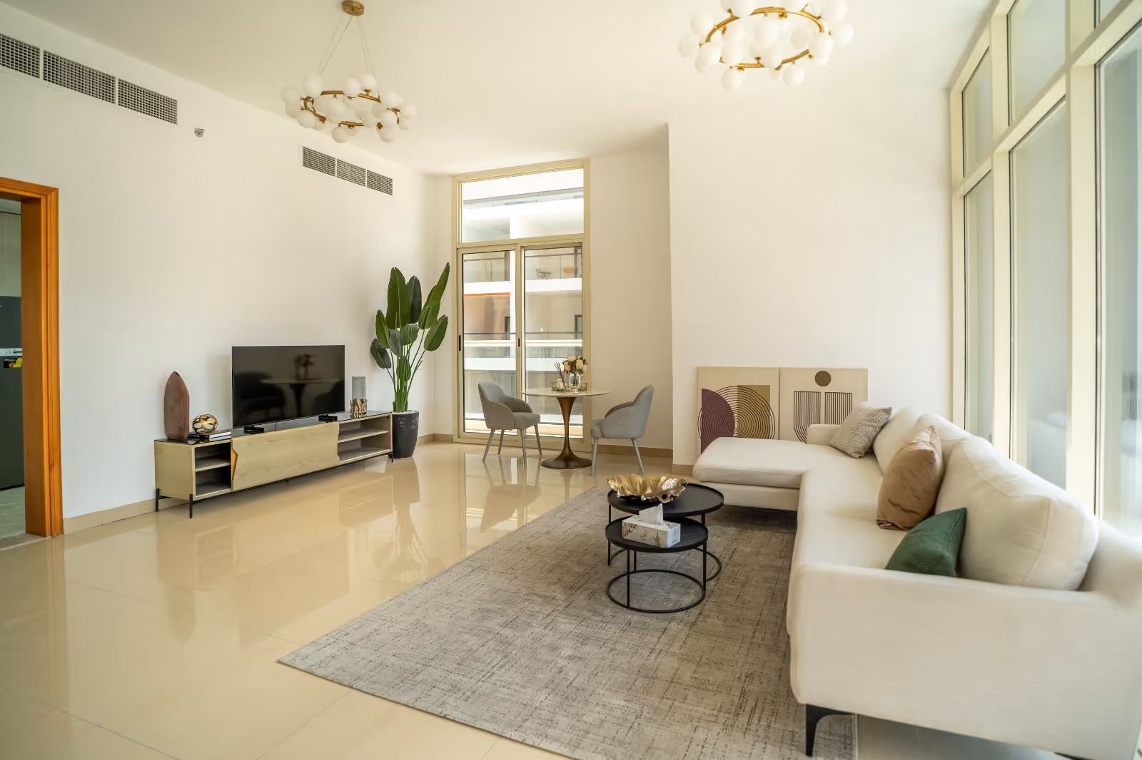 UNIESTATE PROPERTIES "UniEstate Millennium Tower"; Uniestate Properties; Dubai Silicon Oasis;