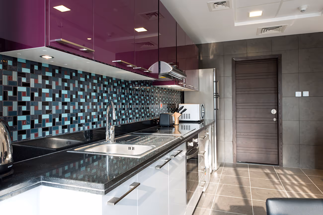 CAYAN GROUP "Cayan Tower"; Cayan Group; Dubai Marina;