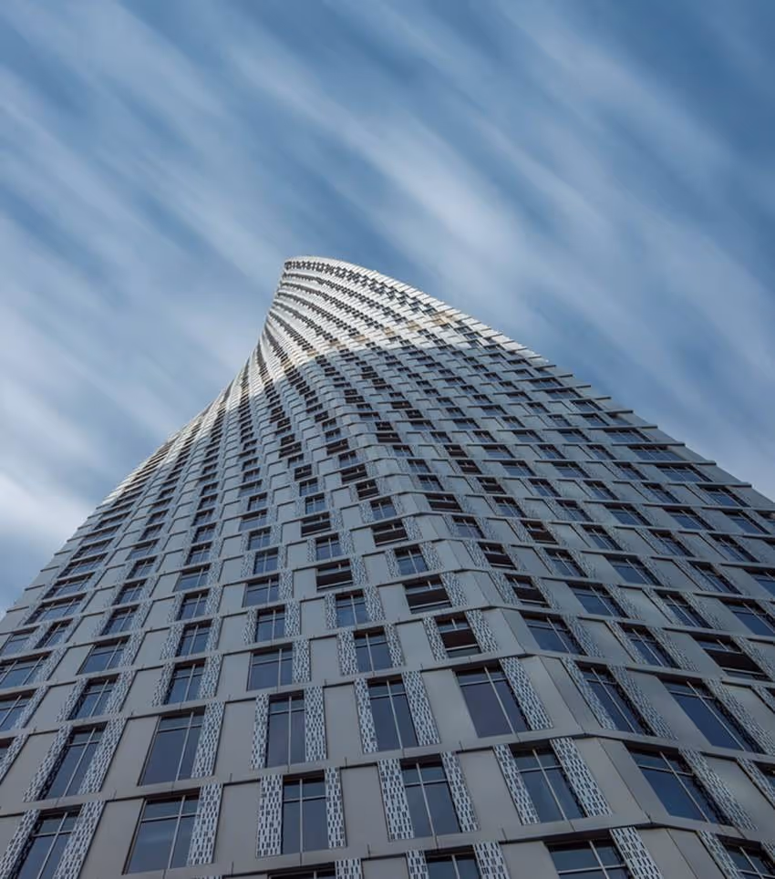 CAYAN GROUP "Cayan Tower"; Cayan Group; Dubai Marina;