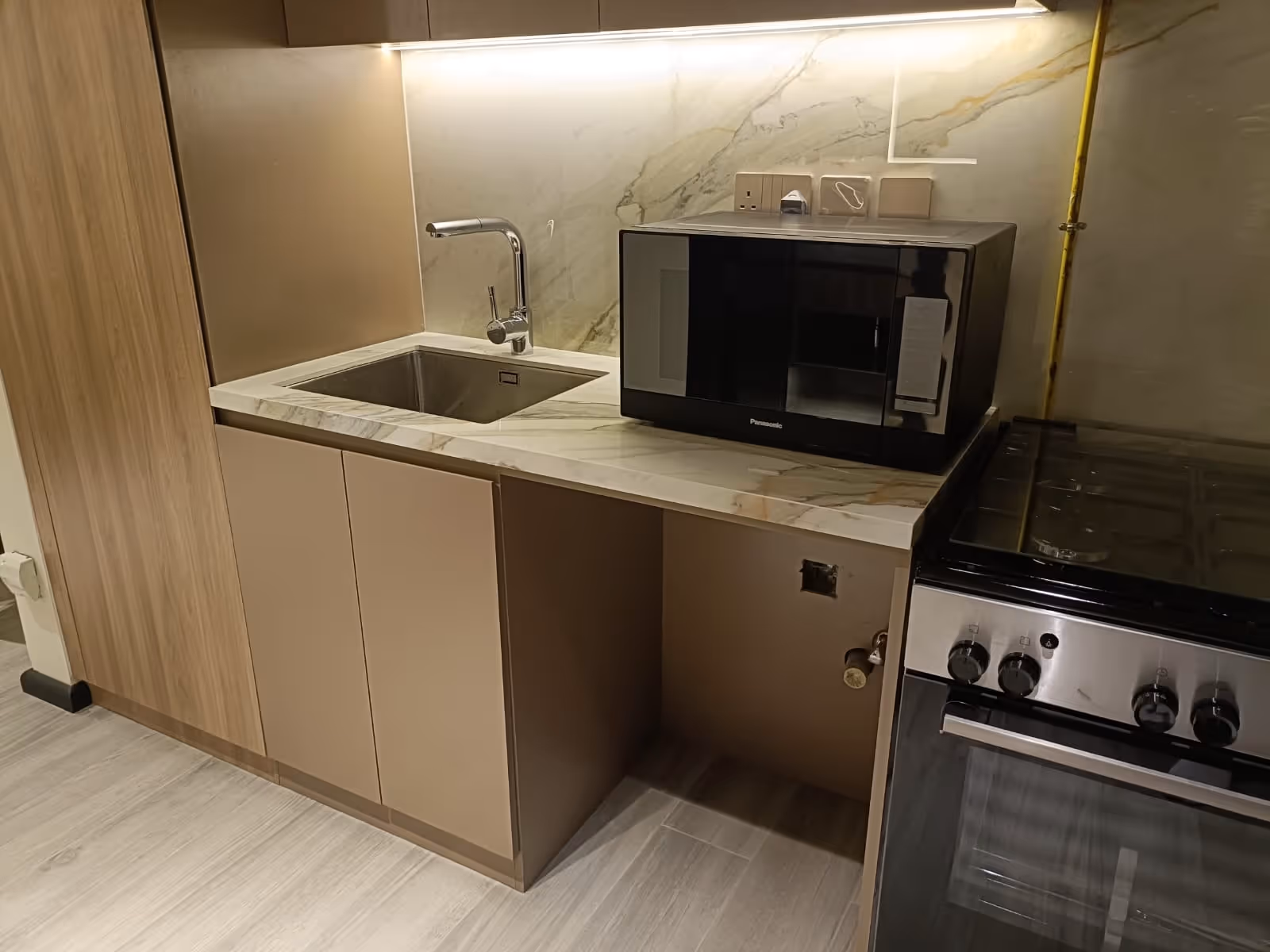 SYNERGY "Burj Views"; Al Madar Investment; Arjan;