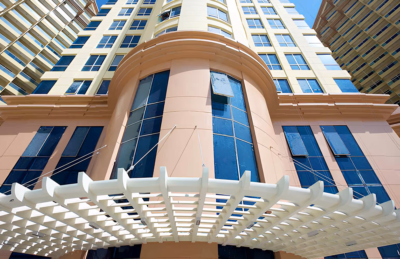 DAMAC "Lago Vista"; DAMAC Properties; Dubai Production City;