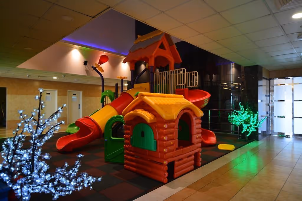 BONYAN "Dubai Gate 1"; Bonyan International Investment Group; JLT (Jumeirah Lake Towers);