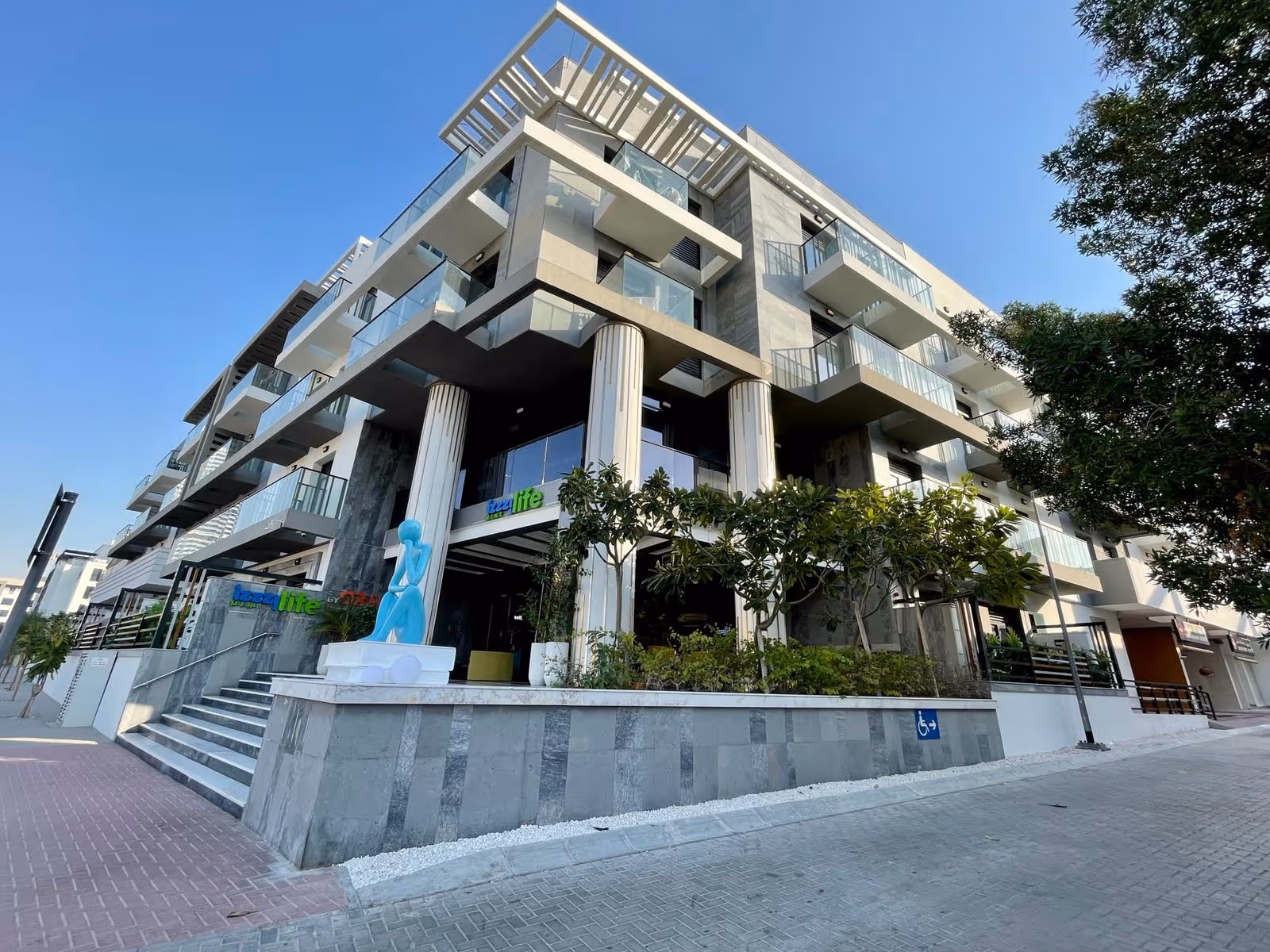 ORANGE.LIFE! "izzzi.life Mint"; Orange.Life!; JVC (Jumeirah Village Circle);