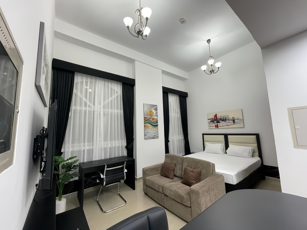 ACW HOLDINGS "Hanover Square"; ACW Holdings; JVC (Jumeirah Village Circle);