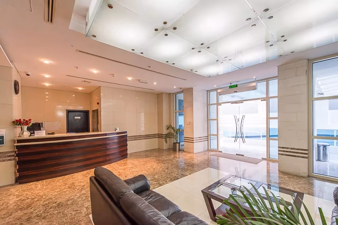 SELECT GROUP "Yacht Bay"; Select Group; Dubai Marina;