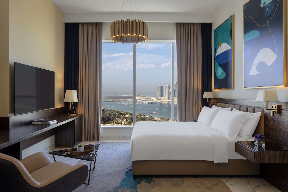 ALFAHIM GROUP "Avani Palm View Dubai Hotel & Suites"; ALFAHIM Group; Dubai Media City;