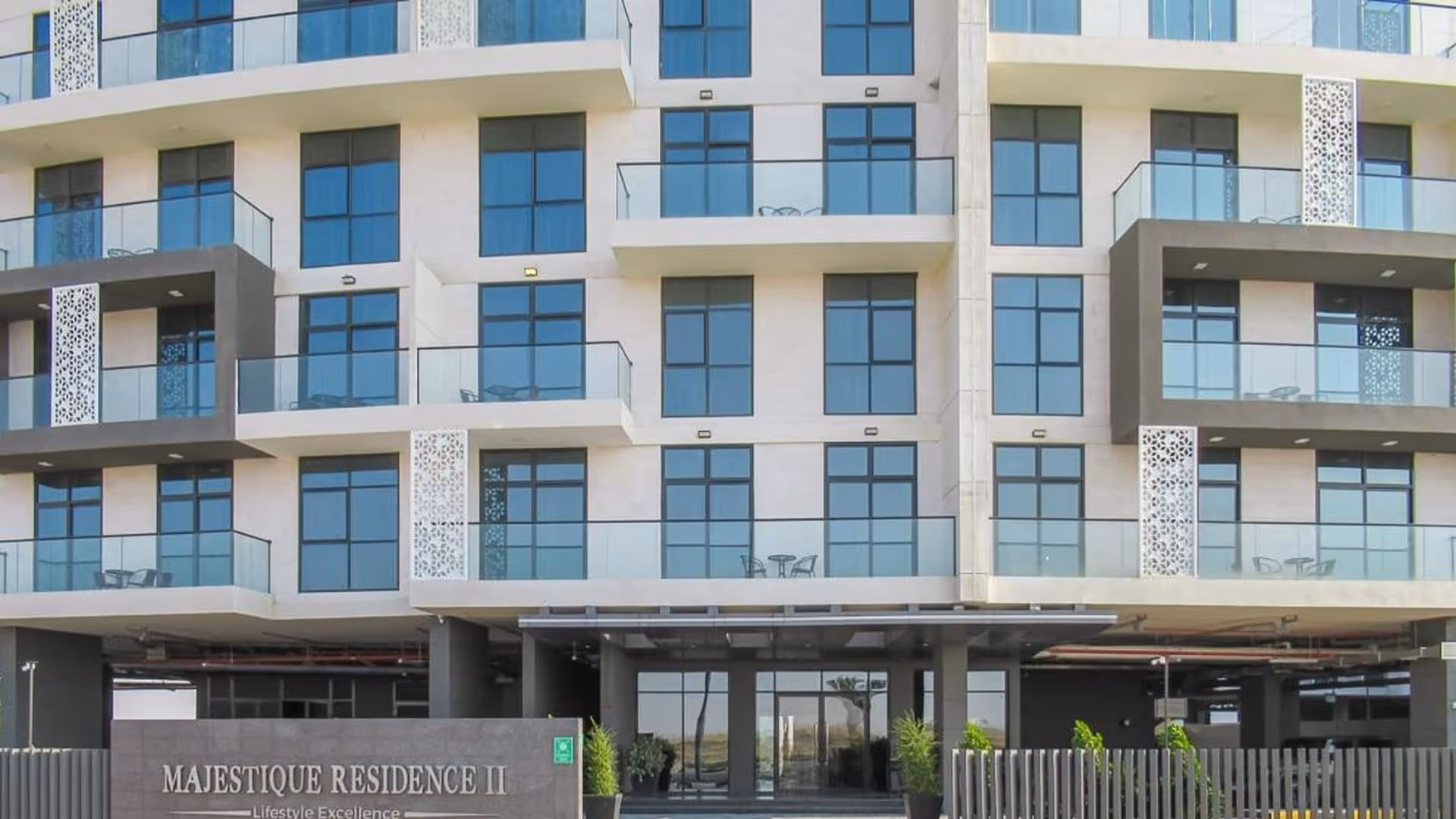 CREDO INVESTMENTS FZE "Majestique Residence"; Credo Investments FZE; Dubai South;