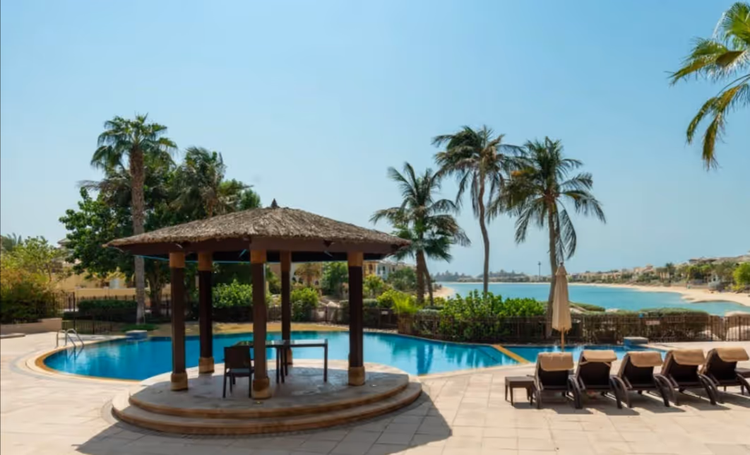 NAKHEEL PROPERTIES "Canal Cove Villas"; Nakheel Properties; Palm Jumeirah;