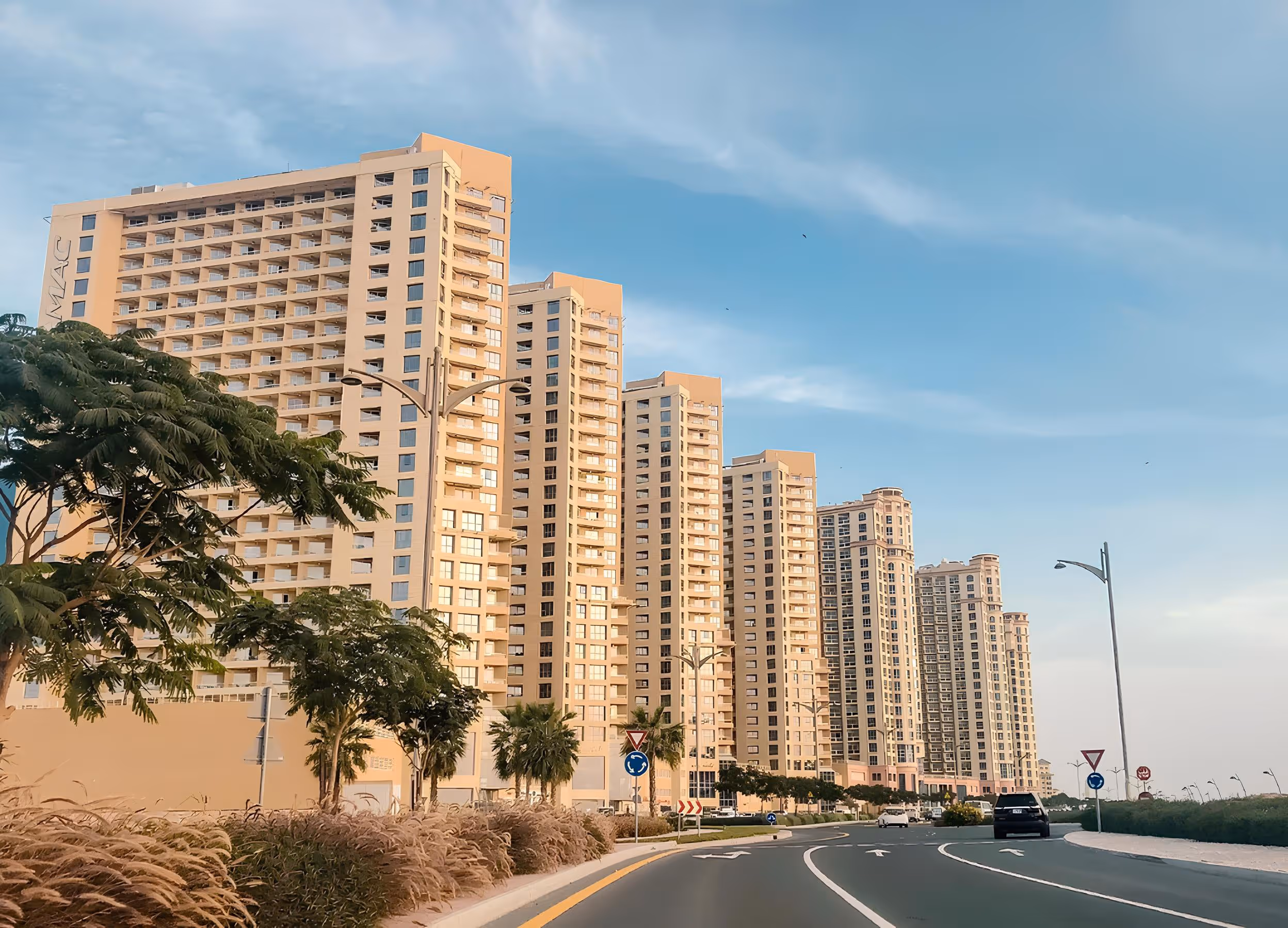 DAMAC "Lakeside Tower"; DAMAC Properties; Dubai Production City;