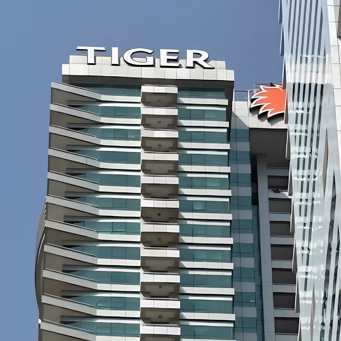 TIGER "Marina Pinnacle"; Tiger Group; Dubai Marina;