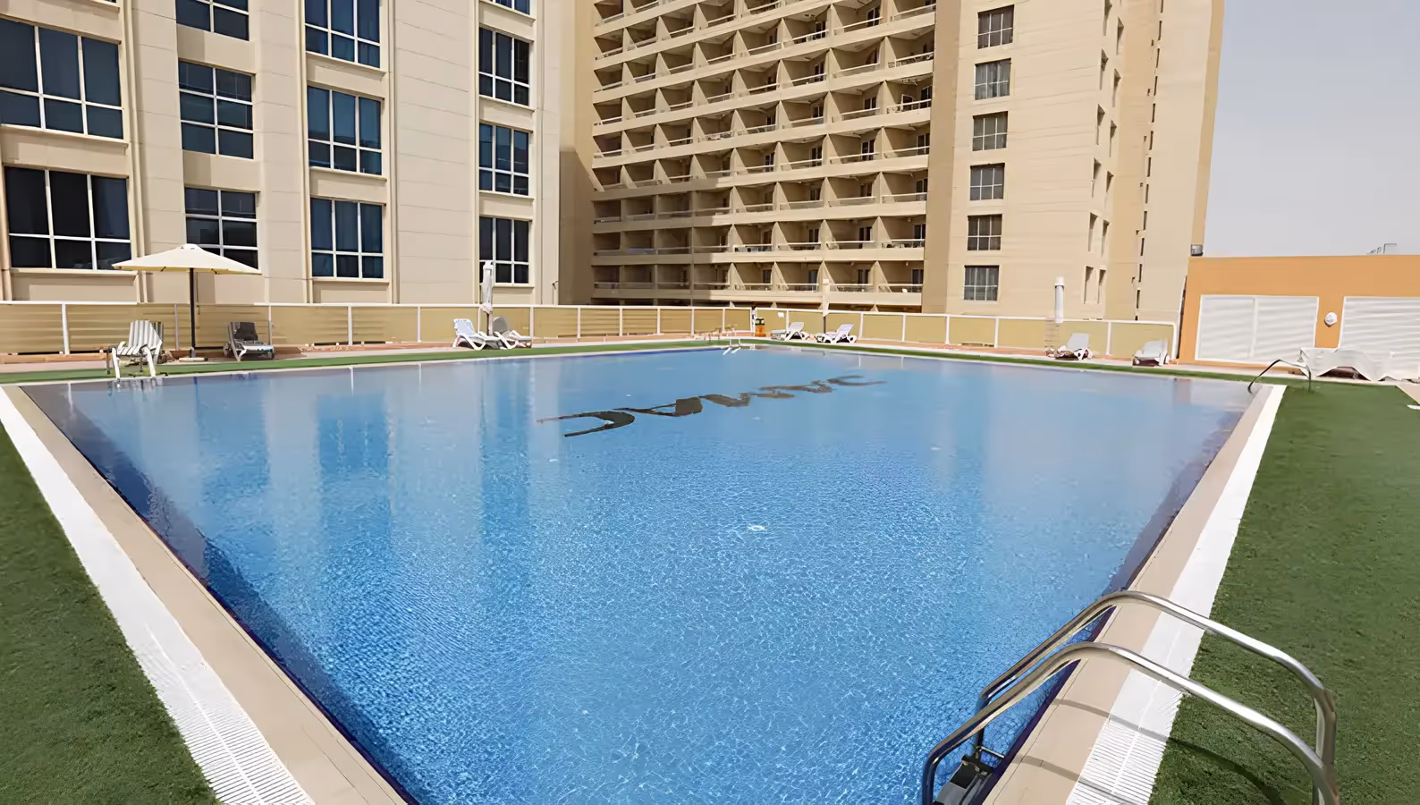 DAMAC "Lakeside Tower"; DAMAC Properties; Dubai Production City;