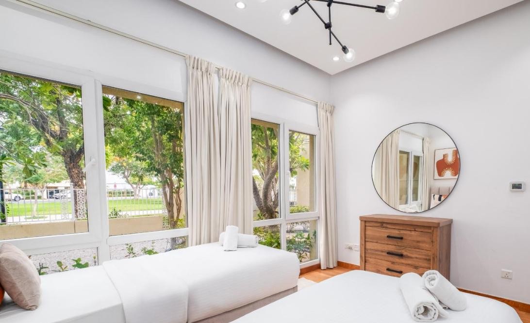 EMAAR "The Meadows 5"; Emaar Properties; Emirates Hills;