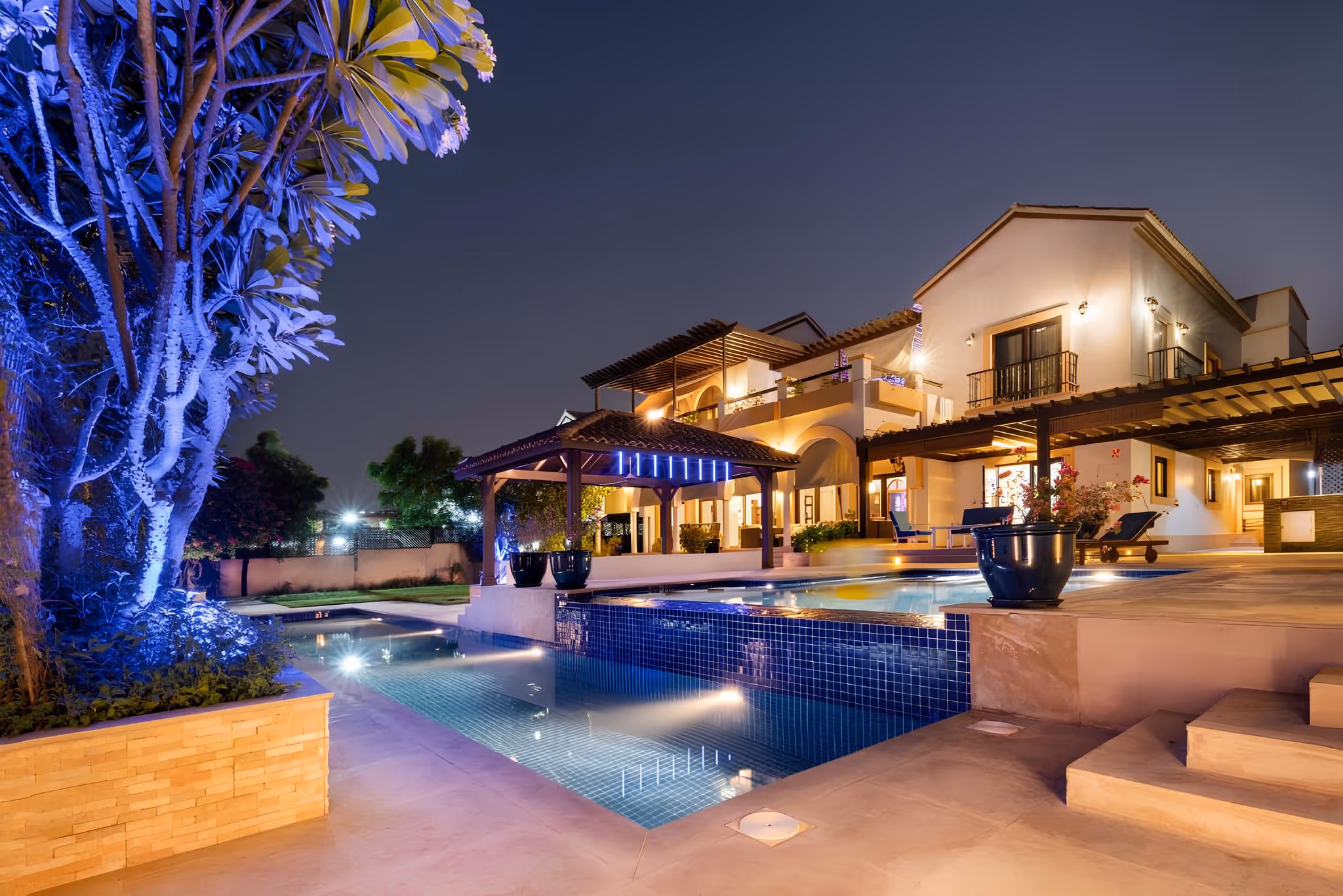 DUBAI PROPERTIES "The Ponderosa"; Dubai Properties; The Villa;