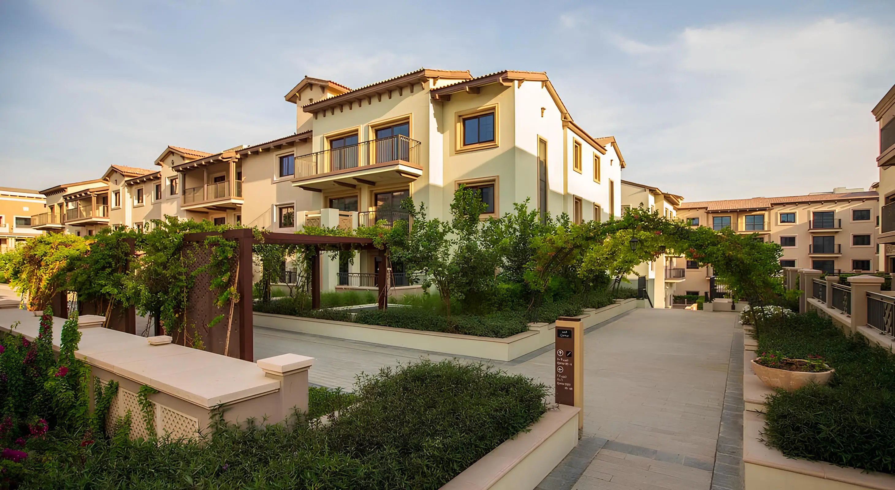 NAKHEEL PROPERTIES "Qamar Badr"; Nakheel Properties; Muhaisnah 1;