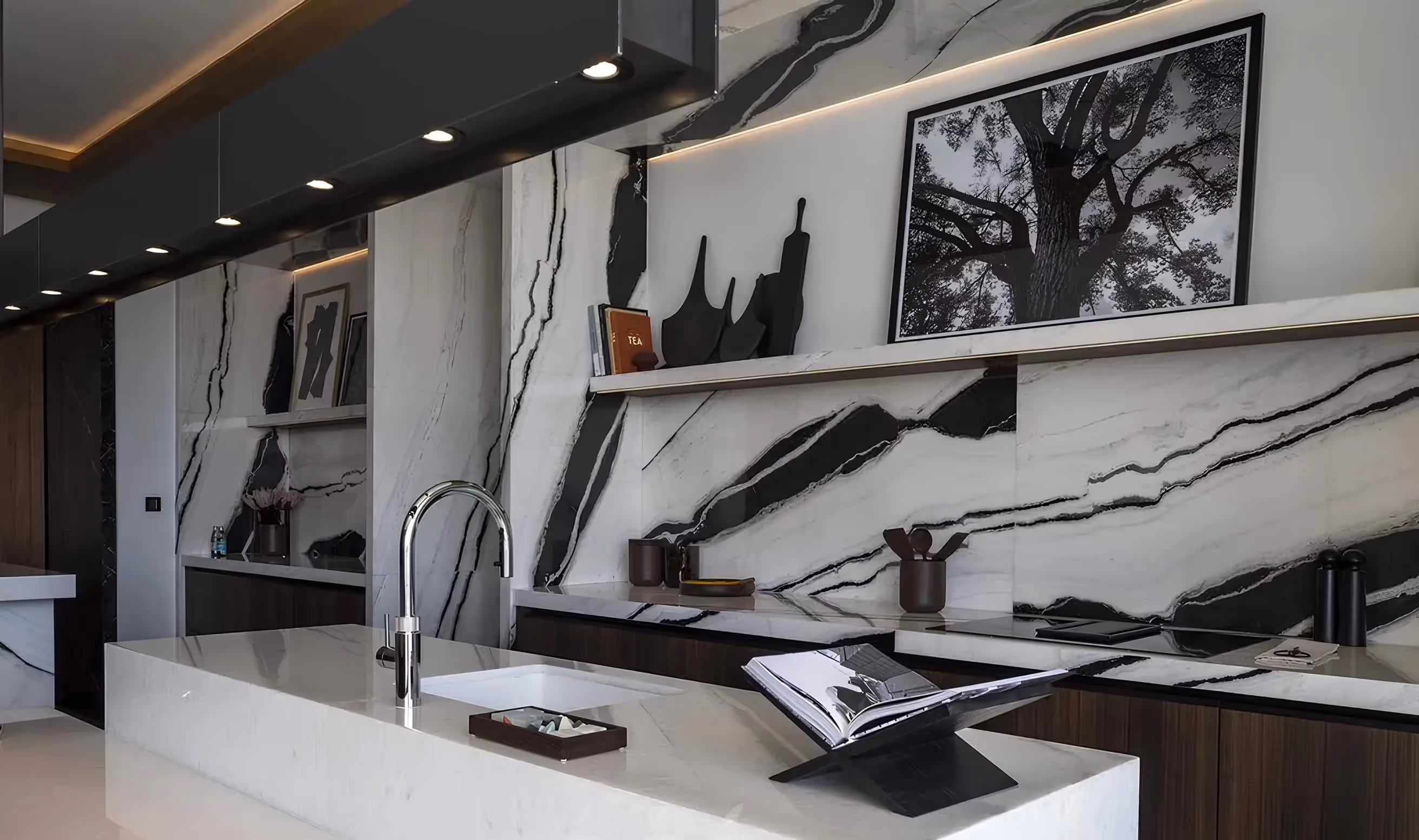 EMAAR "The Residences"; Emaar Properties; Downtown Dubai;