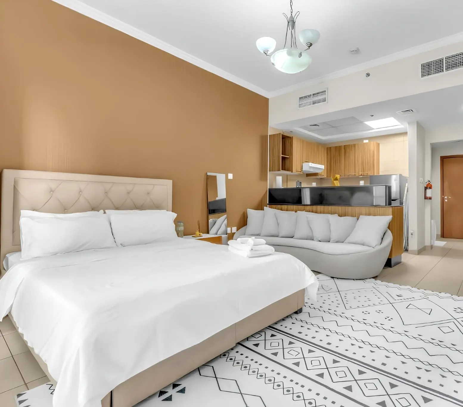 ALTHURAYA REAL ESTATE DAVELOPMENT "Burj Al Nujoom"; Althuraya Real Estate Development; Downtown Dubai;