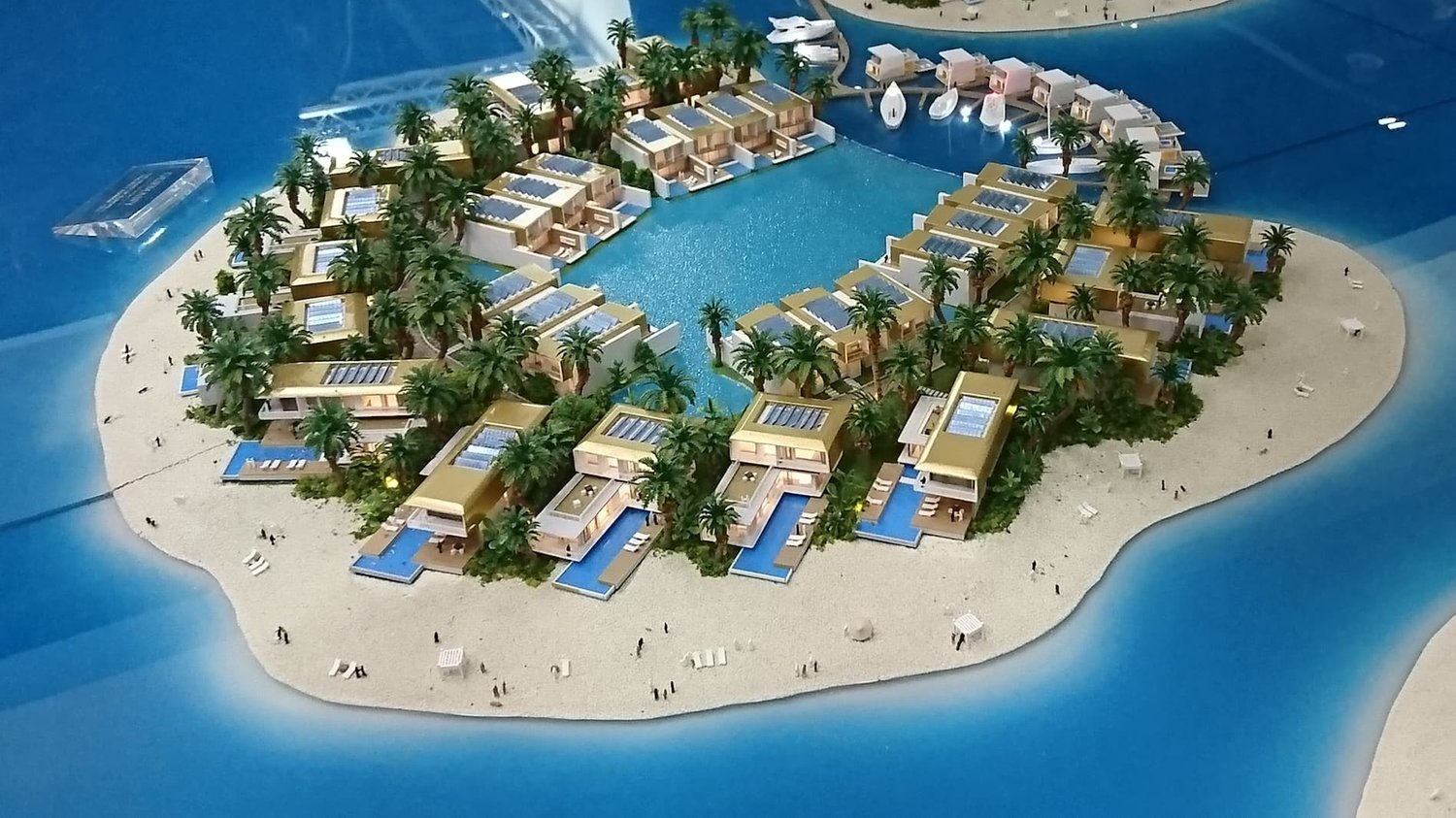 THE HEART OF EUROPE "Germany Island Villas"