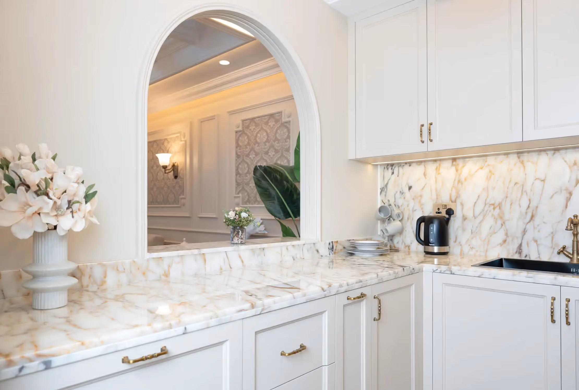 BURTVILLE "Bab Al Qasr Royal 28" NEW LAUNCH