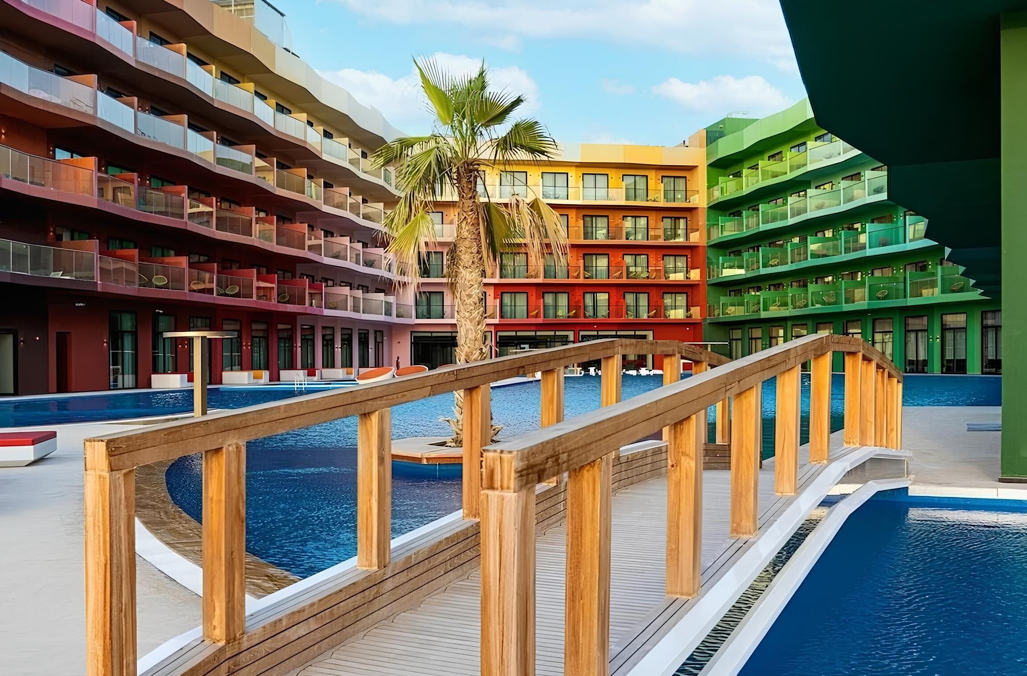 THE HEART OF EUROPE "Côte d'Azur Resort - St.Tropez"