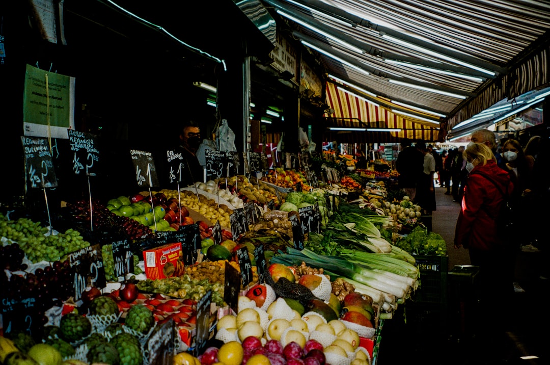blog post titled "Your Guide to the Orlando Farmers Market" - orlando local seo blog post titled "Your Guide to the Orlando Farmers Market" - orlando local seo