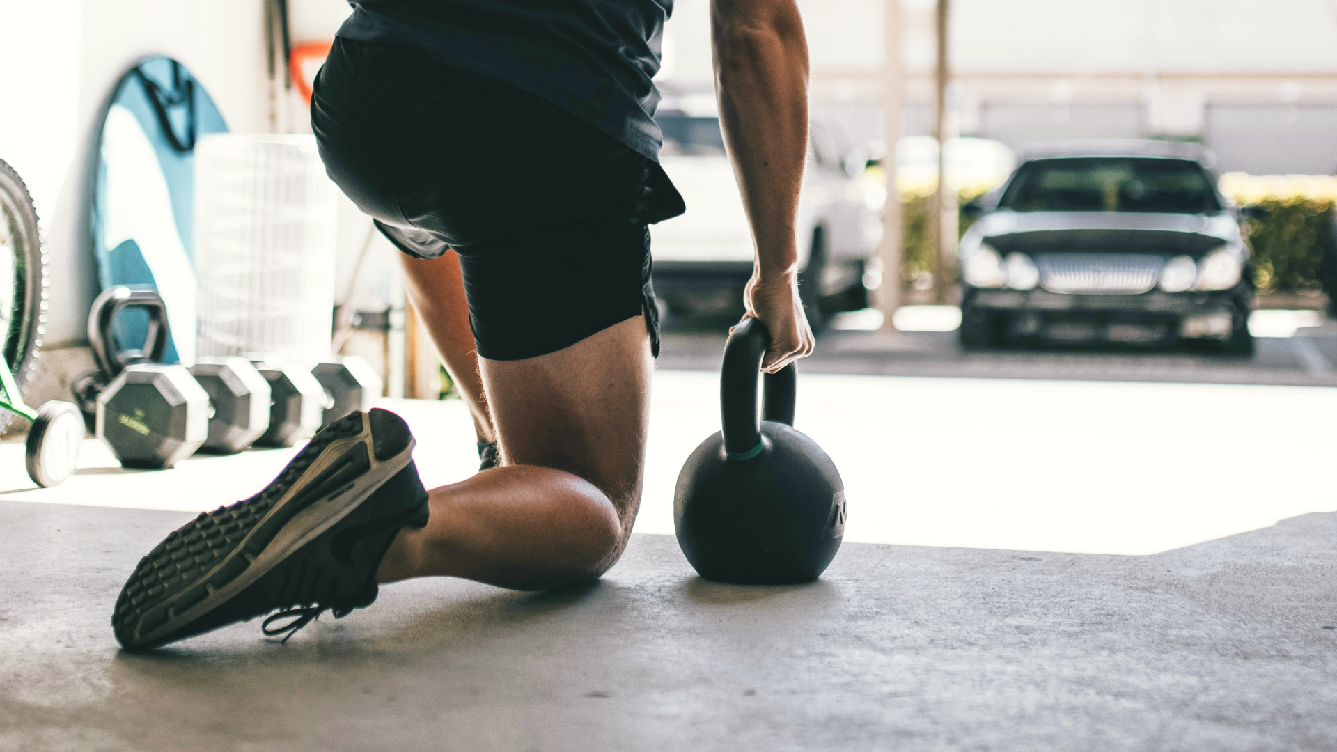 client outdoor exercise with weight