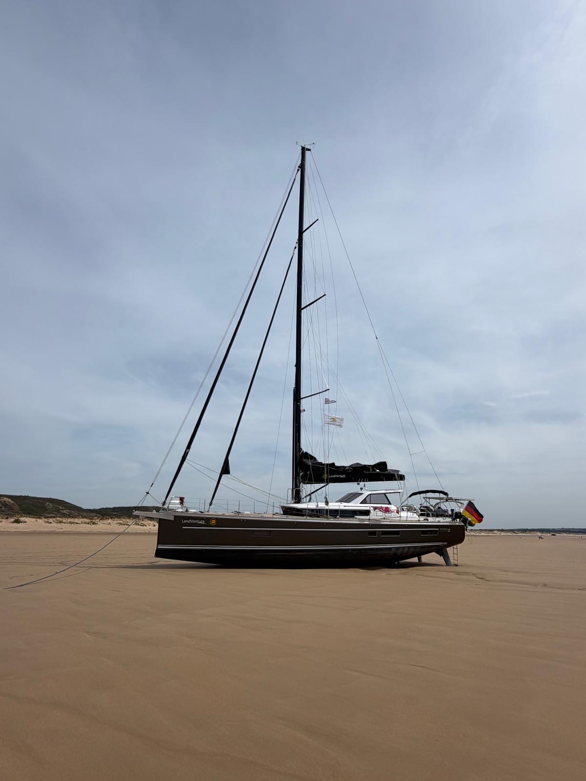 Le Garcia Exploration 60 #5 sur la plage à Vauville, France - Août 2026