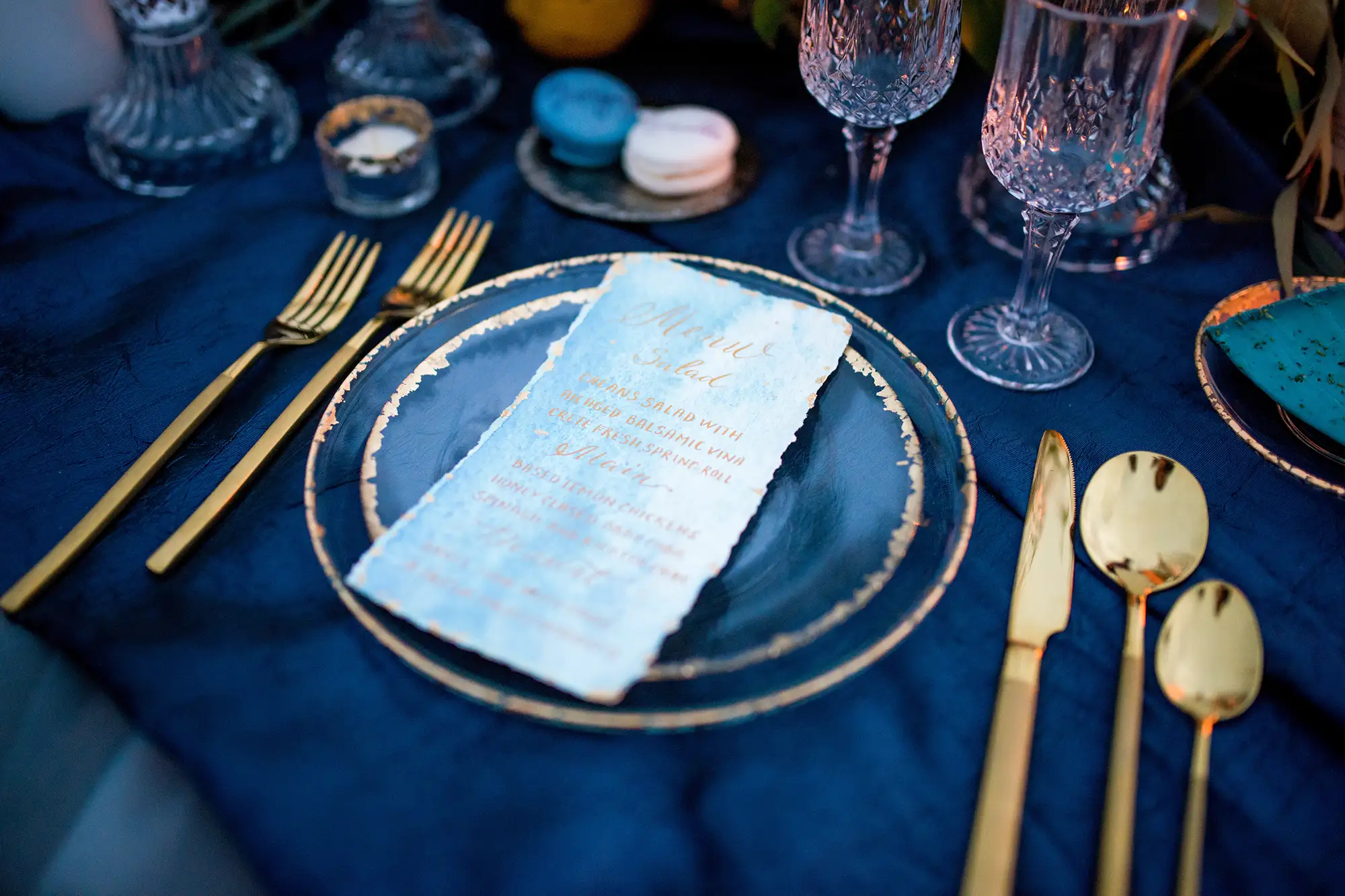 Hochzeit in der Farbe Dunkelblau