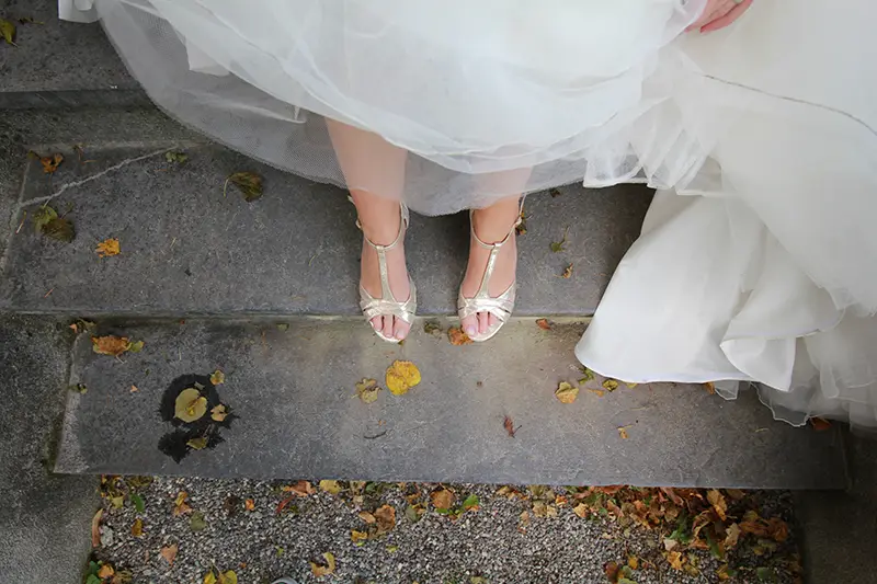 Brautschuhe: Flach oder mit Absatz? Ivory oder farbig?