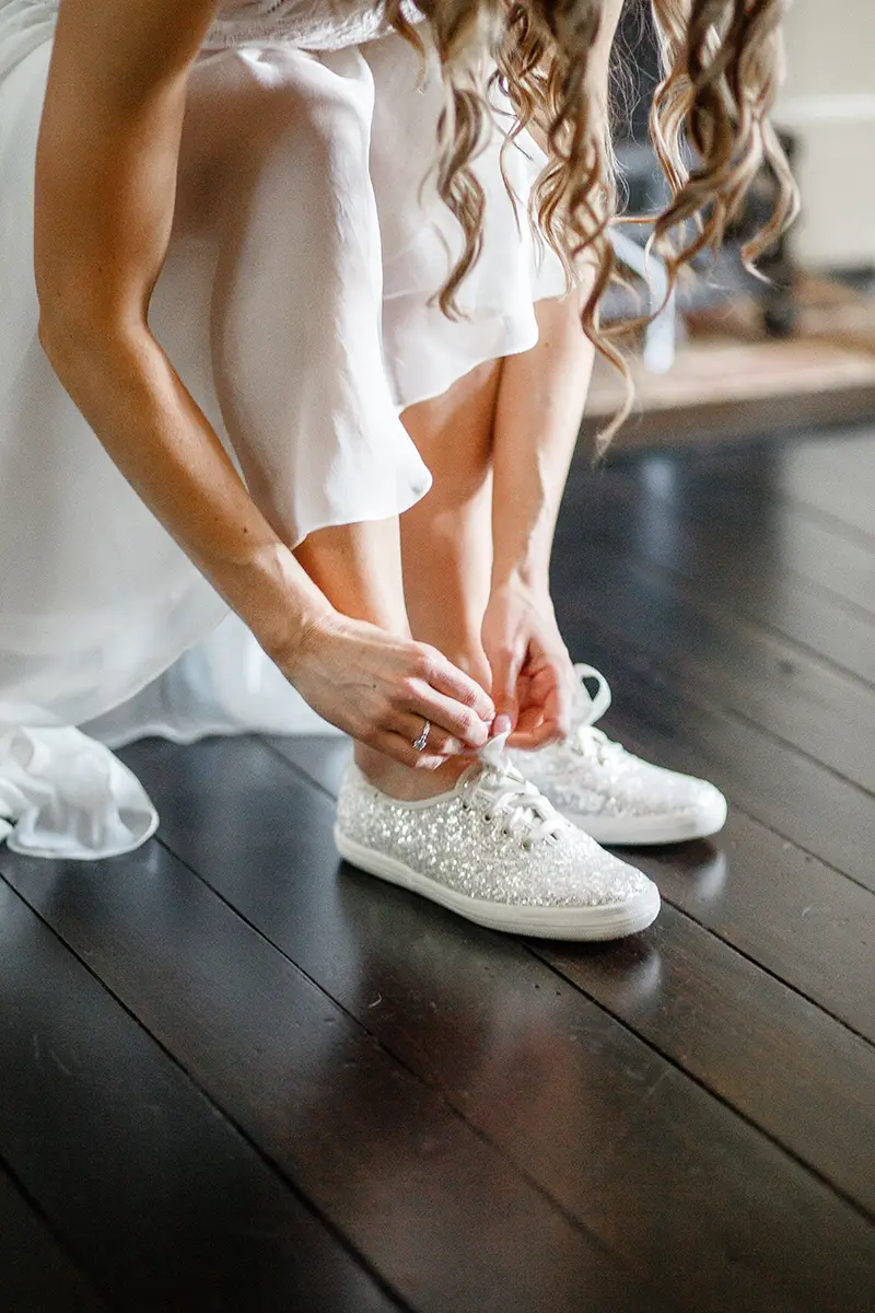 Brautschuhe: Flach oder mit Absatz? Ivory oder farbig?