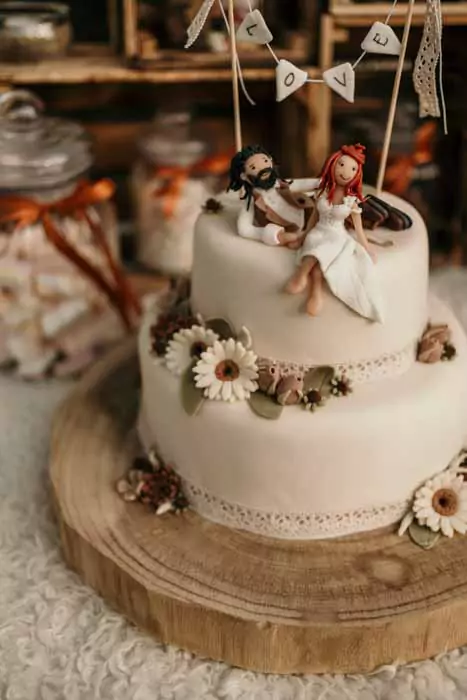 7 Cake Topper Ideen für die Hochzeit