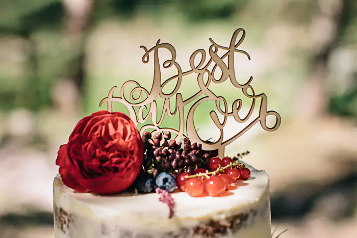 7 Cake Topper Ideen für die Hochzeit