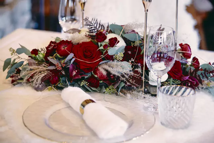 40 Jahre verheiratet: Geschenke, Sprüche & Co zur Rubinhochzeit