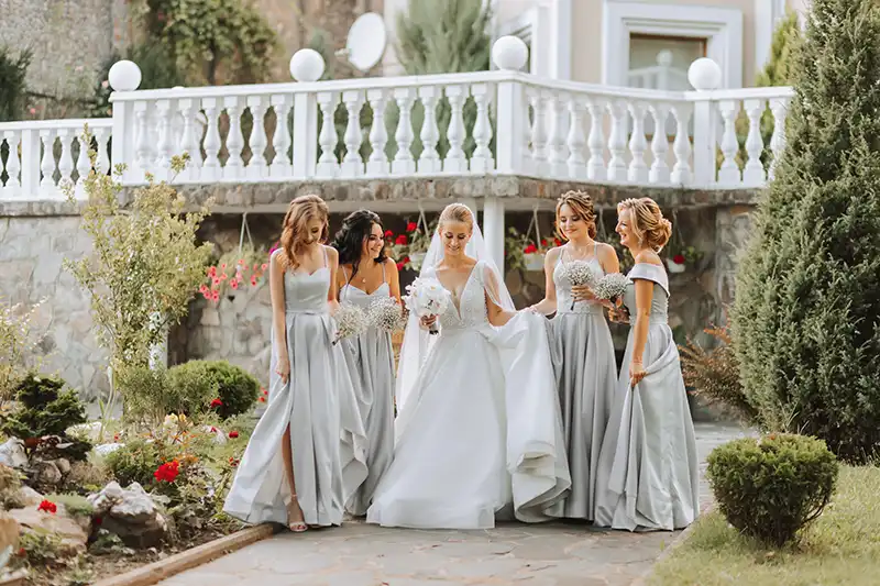 Dresscode zur Hochzeit: Formulierung & Regeln