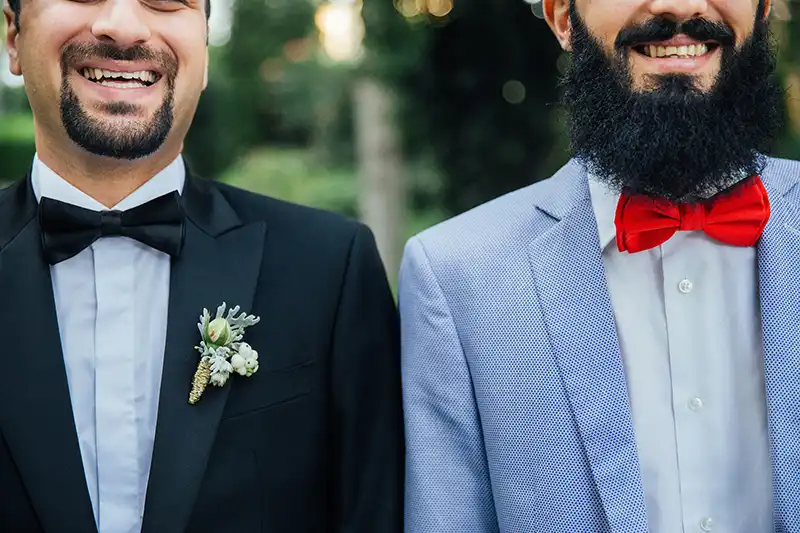 Dresscode zur Hochzeit: Formulierung & Regeln