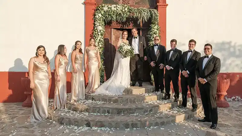 Dresscode zur Hochzeit: Formulierung & Regeln