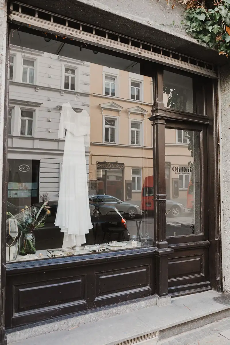 Hochzeitskleider von Oh Oui