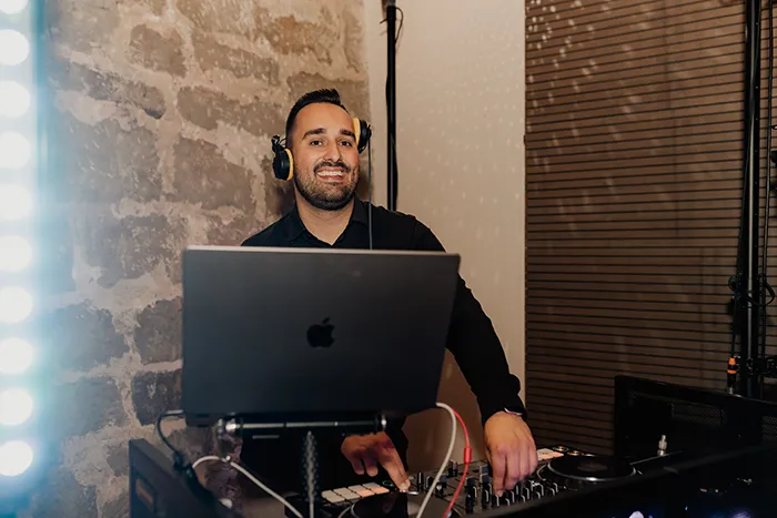 DJ Yanwave | Musik für eure Hochzeit