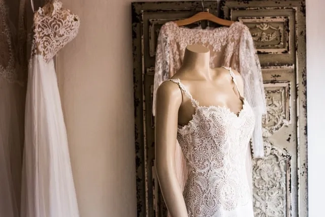So findest du das perfekte Hochzeitskleid!
