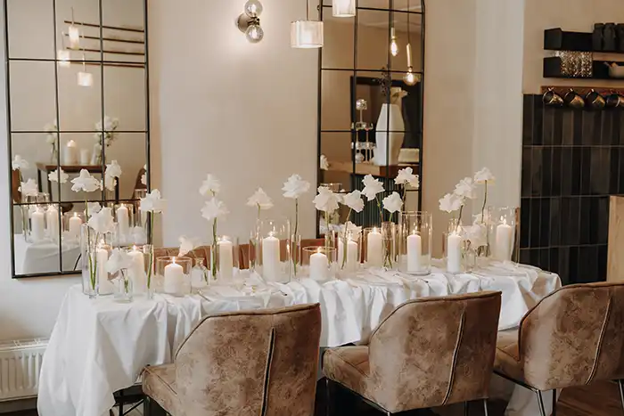 Love on the Rocks: Intime Glamour-Hochzeit an der Bar