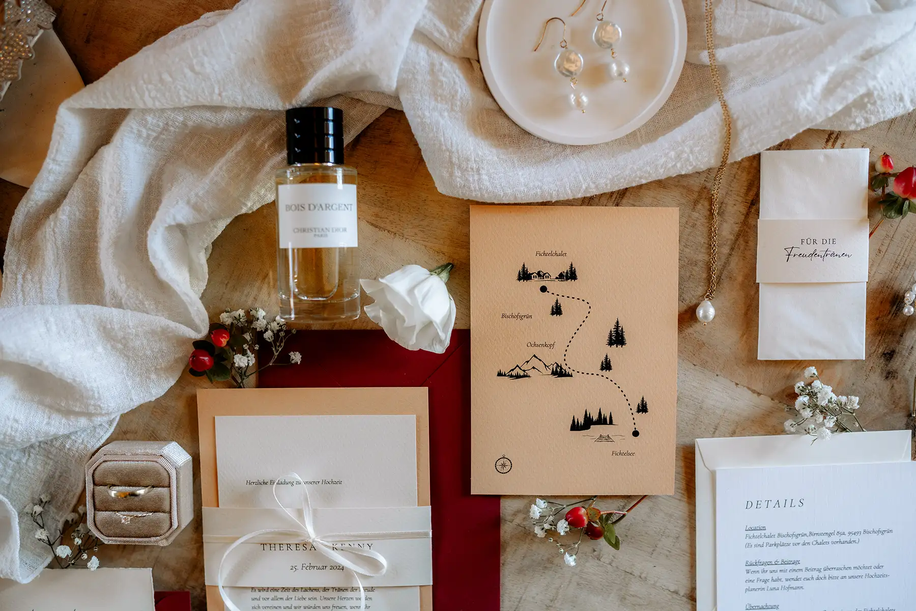 Beyond Lake & Forest: Herbstliche Hochzeit am Wasser