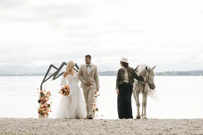 Lakeside Love: Elegante Outdoor-Hochzeit am Chiemsee