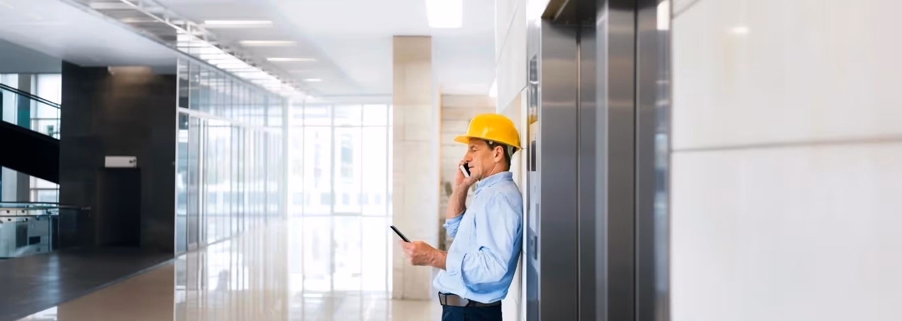 custom glass management team working on discovering business insights