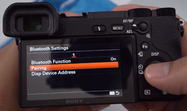 Camera screen with highlighted option