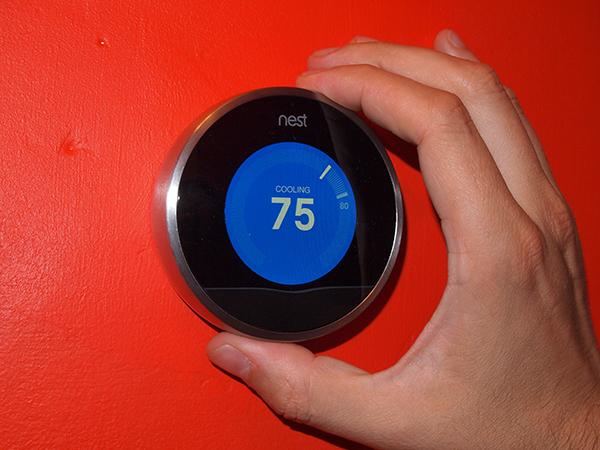 A Nest Thermostat