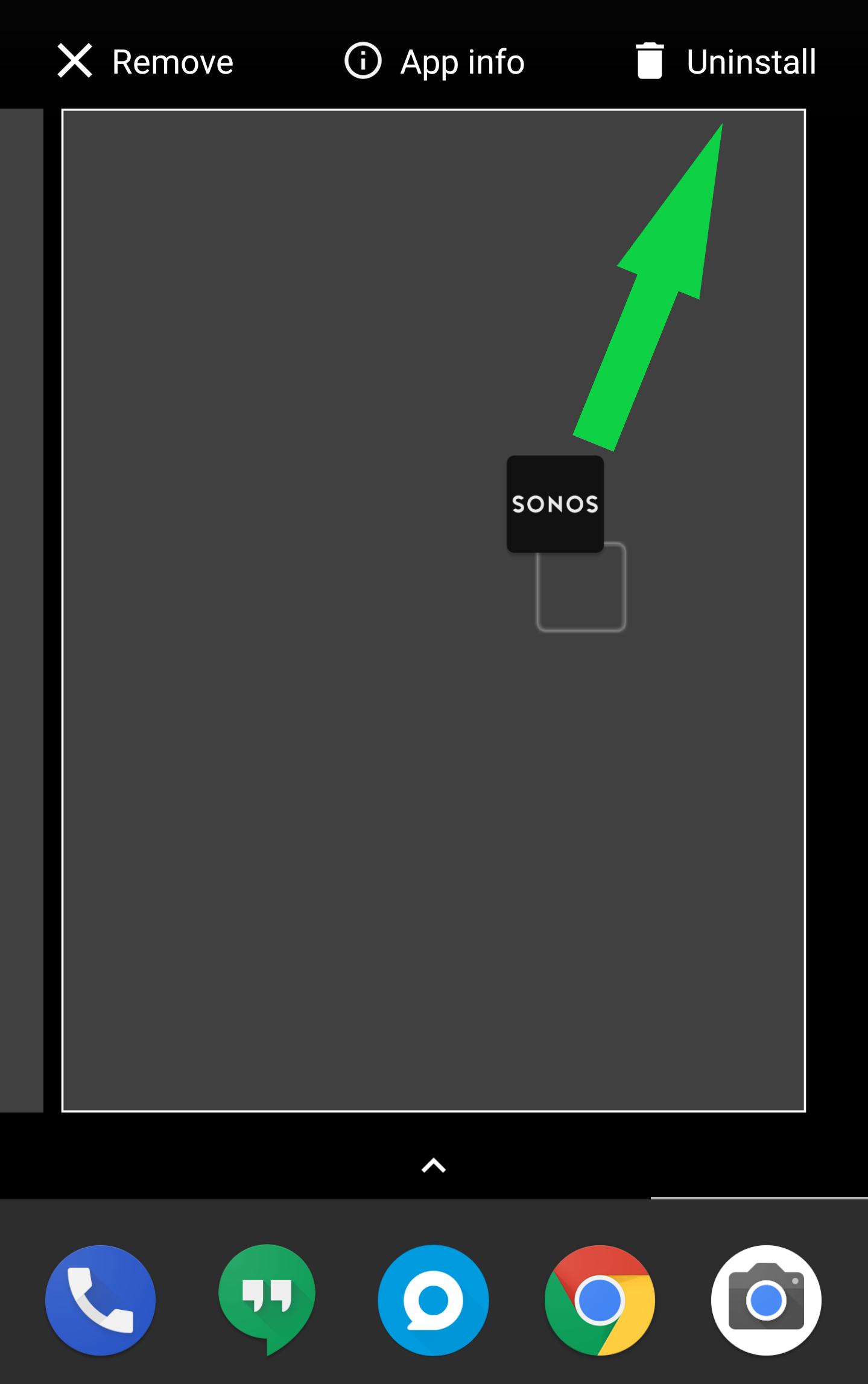 Dragging the sonos icon to the uninstall option. Illustration.