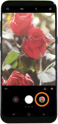 Camera app with gallery icon highlighted.