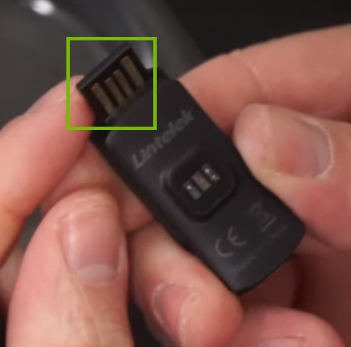 detail picture of the usb port