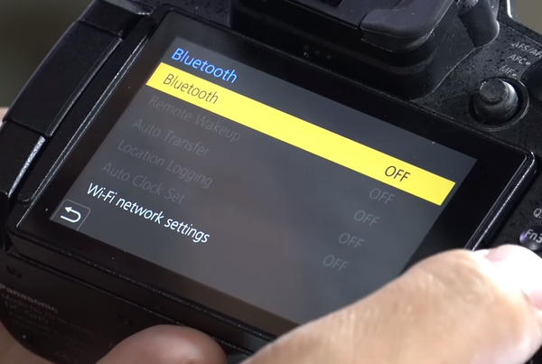 Bluetooth toggle option selected in camera setup.